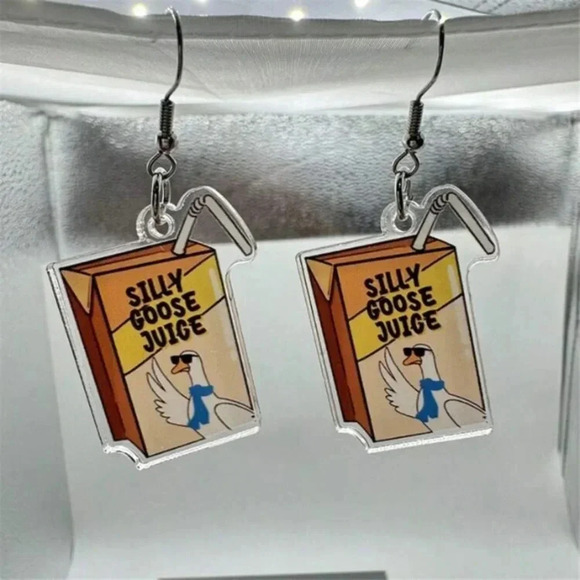 1 pair ladies multicolored juice box silly goose juice dangle drop earrings - Picture 2 of 4